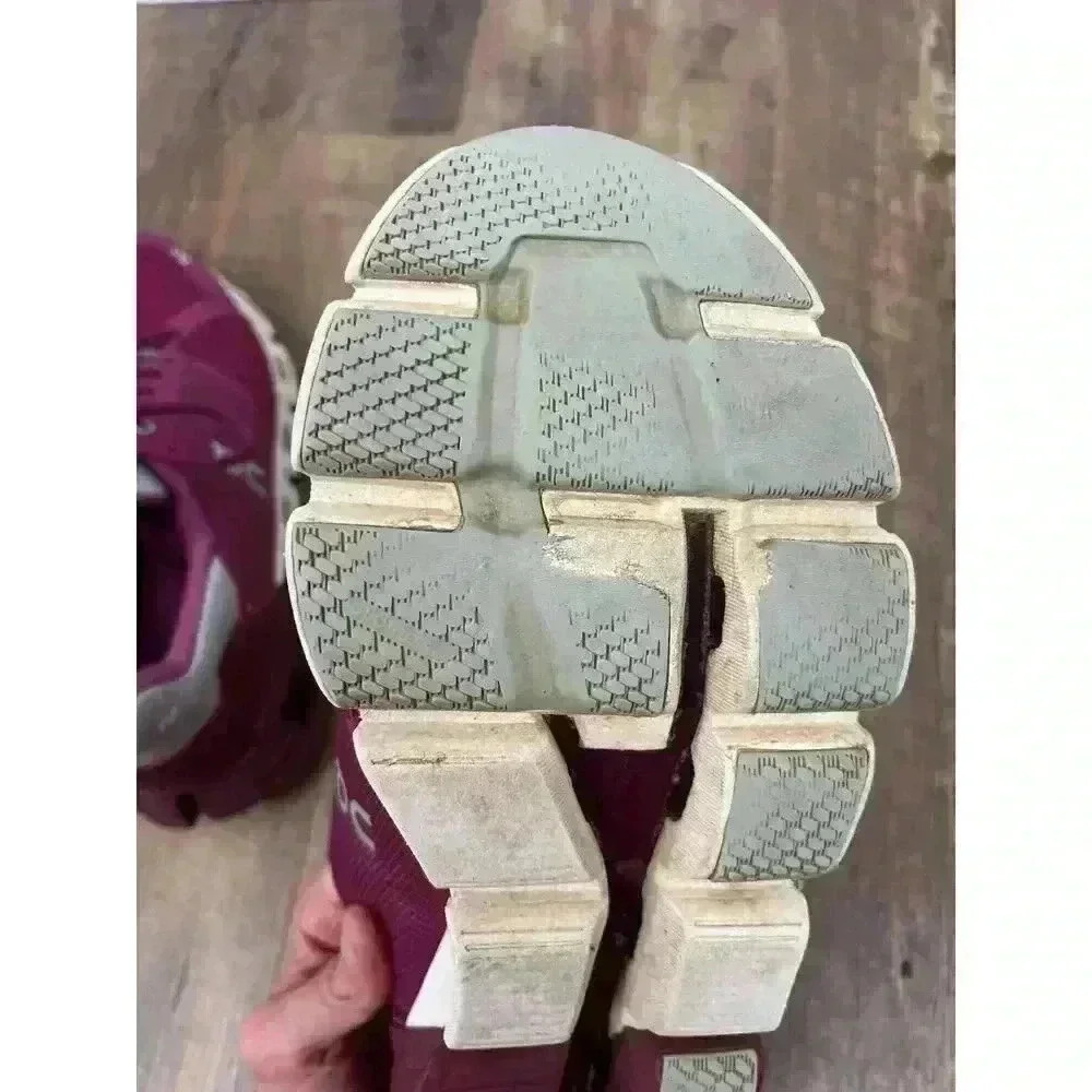 On Cloud Cloudflyer Women's 10.5 Running Shoes Magenta Mulberry Sneakers - Picture 13 of 15